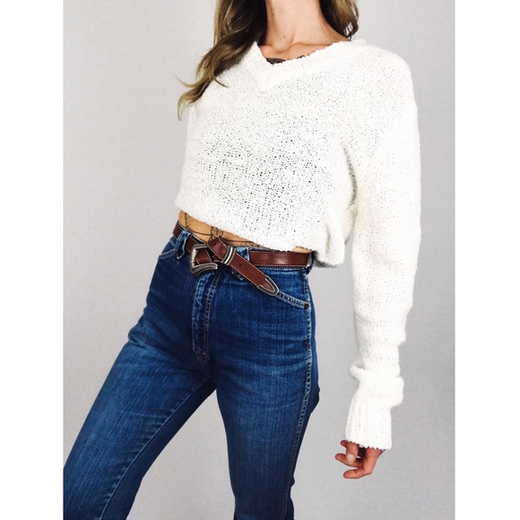 Vintage V-Neck Knit Sweater in Ivory | Size M - Picture 5 of 12